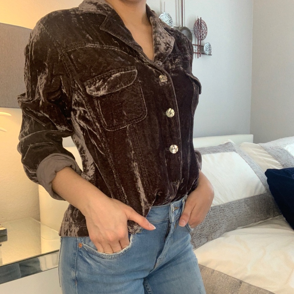 Velvet button down blouse - Picture 3 of 3